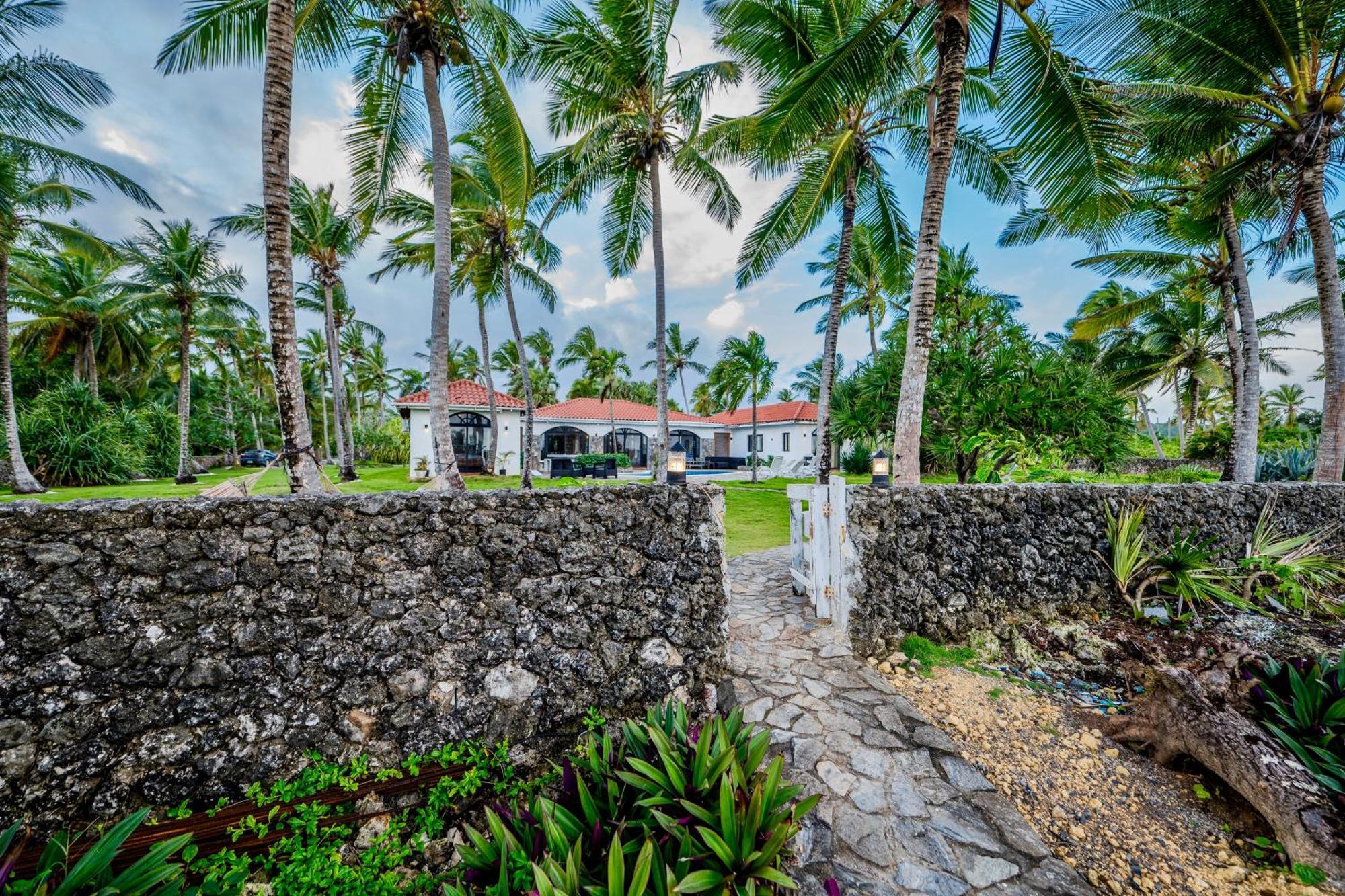 Palm House - Luxury Villa - Samana - Ocean Front Санчес Экстерьер фото